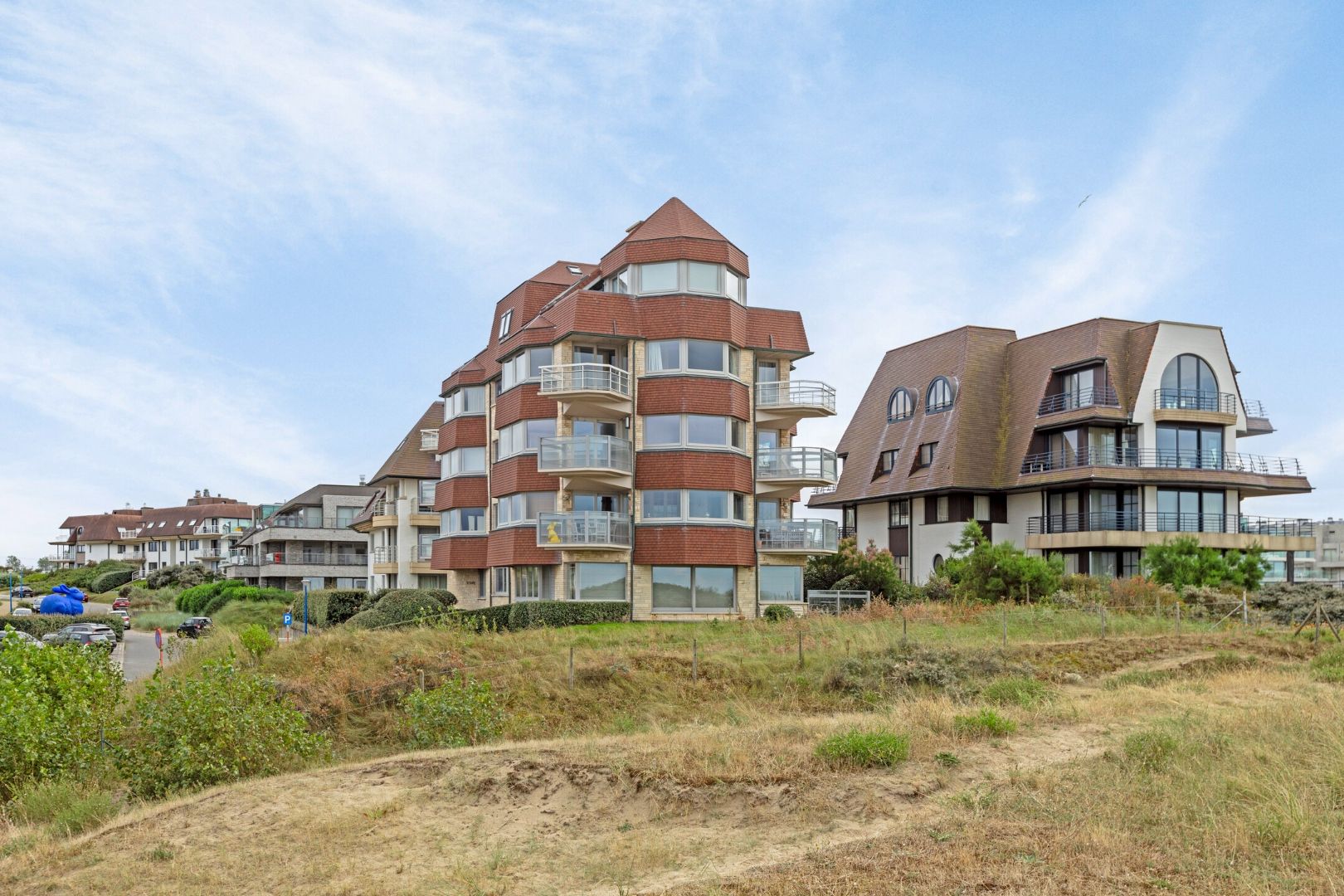 Exclusieve penthouse  met panoramisch zeezicht op een topligging te Oostduinkerke (Saint-Andre) foto 1