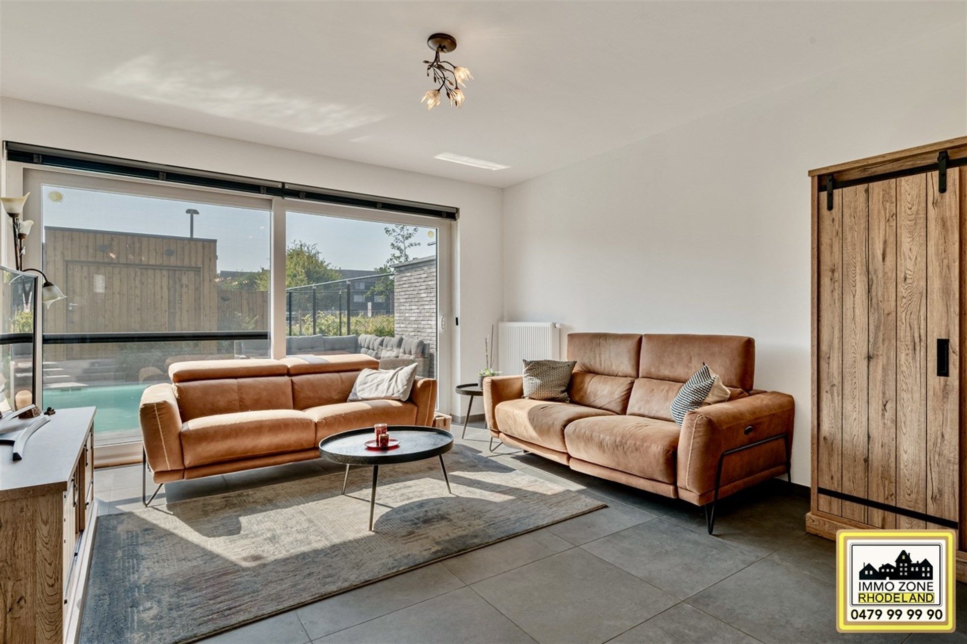 Uiterst luxueuze woning met 3 slpks en zwembad foto 8