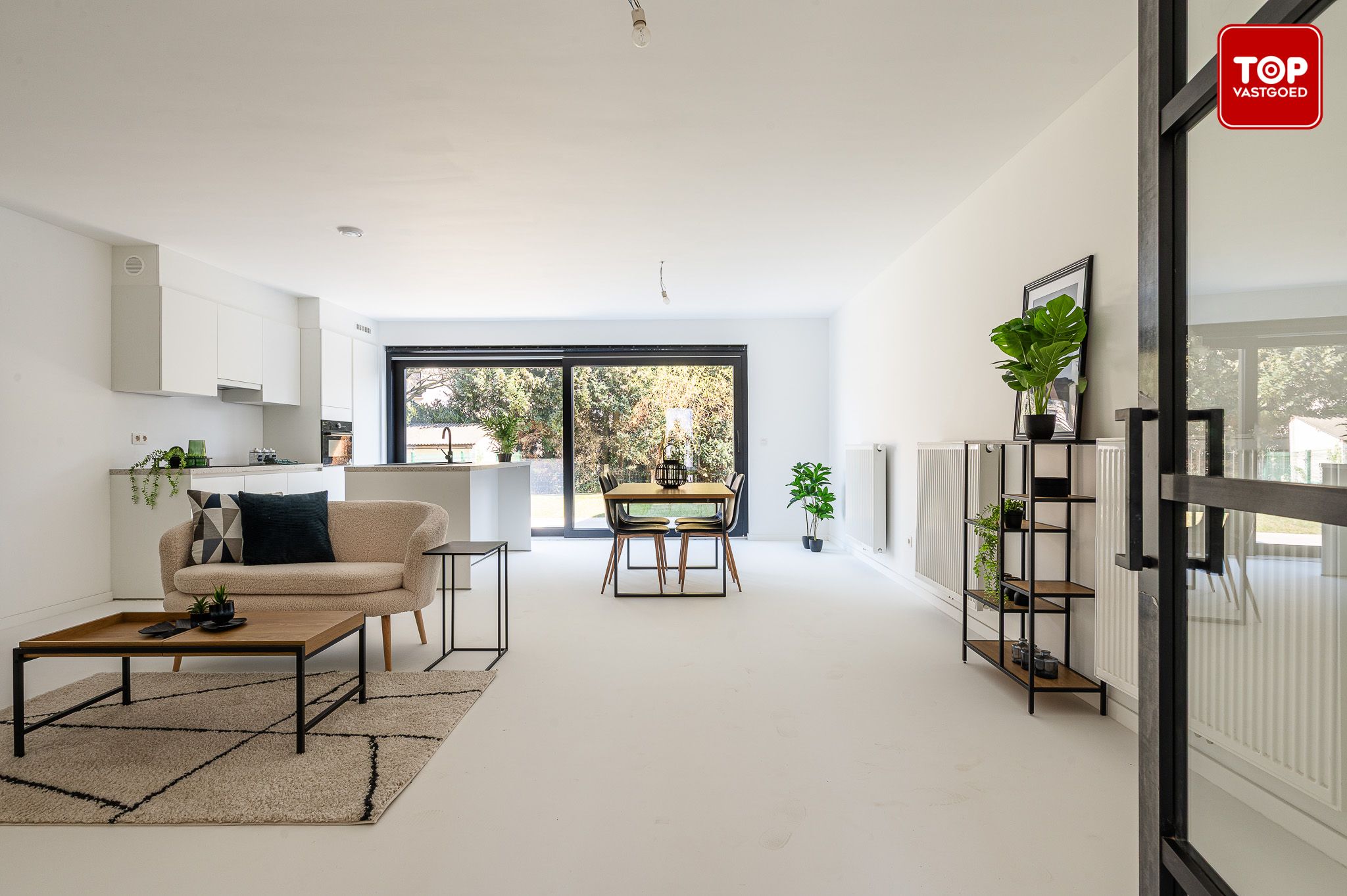 Lichtrijke nieuwbouwwoning met 3 slaapkamers en gezellige tuin foto 3