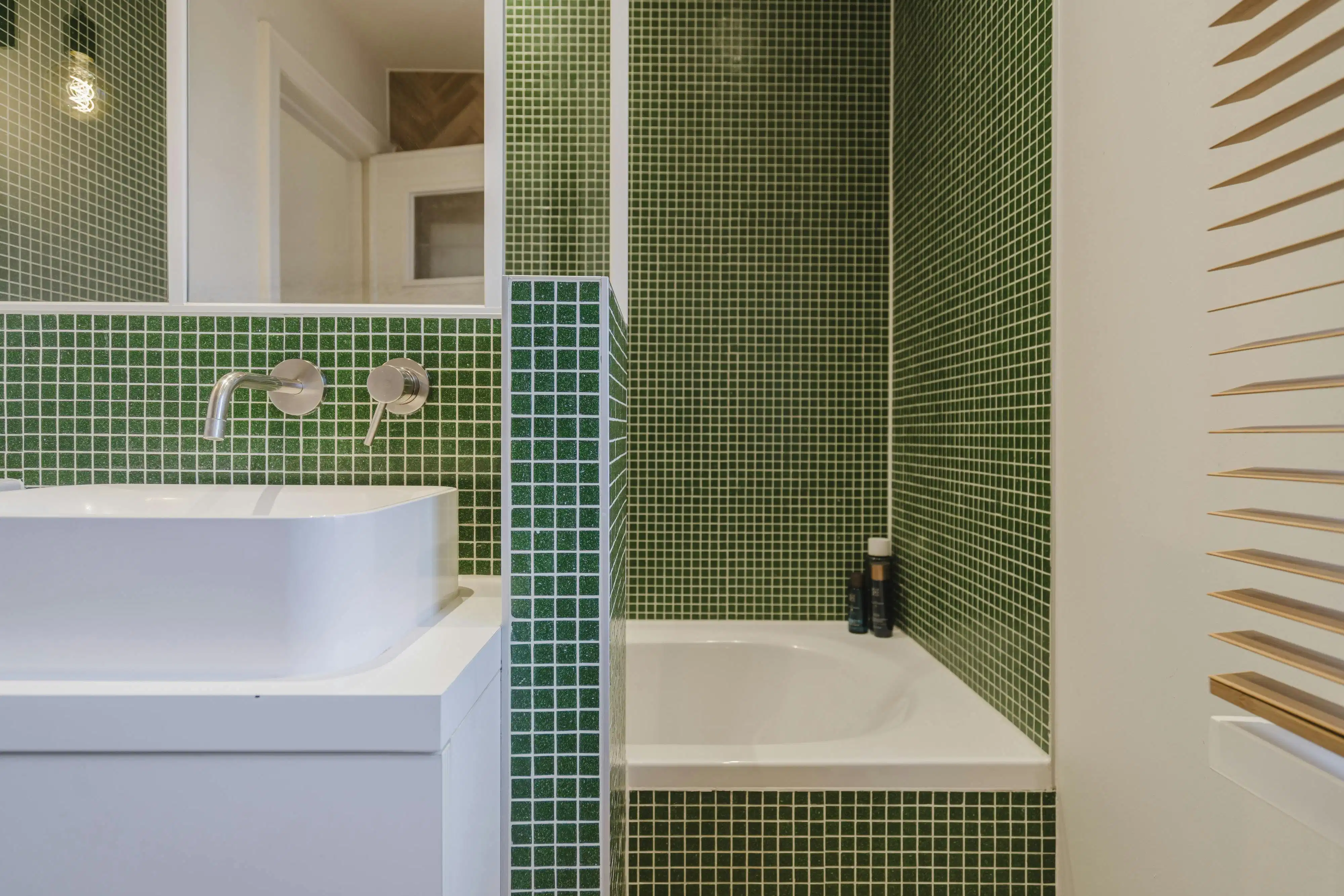 Instapklaar huis met 3 slaapkamers en tuin te koop in Wevelgem! foto 19