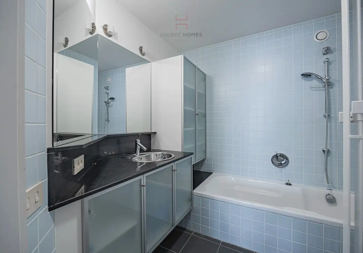 Ruim en lichtrijk appartement met 2 slaapkamers in Duinbergen foto 13