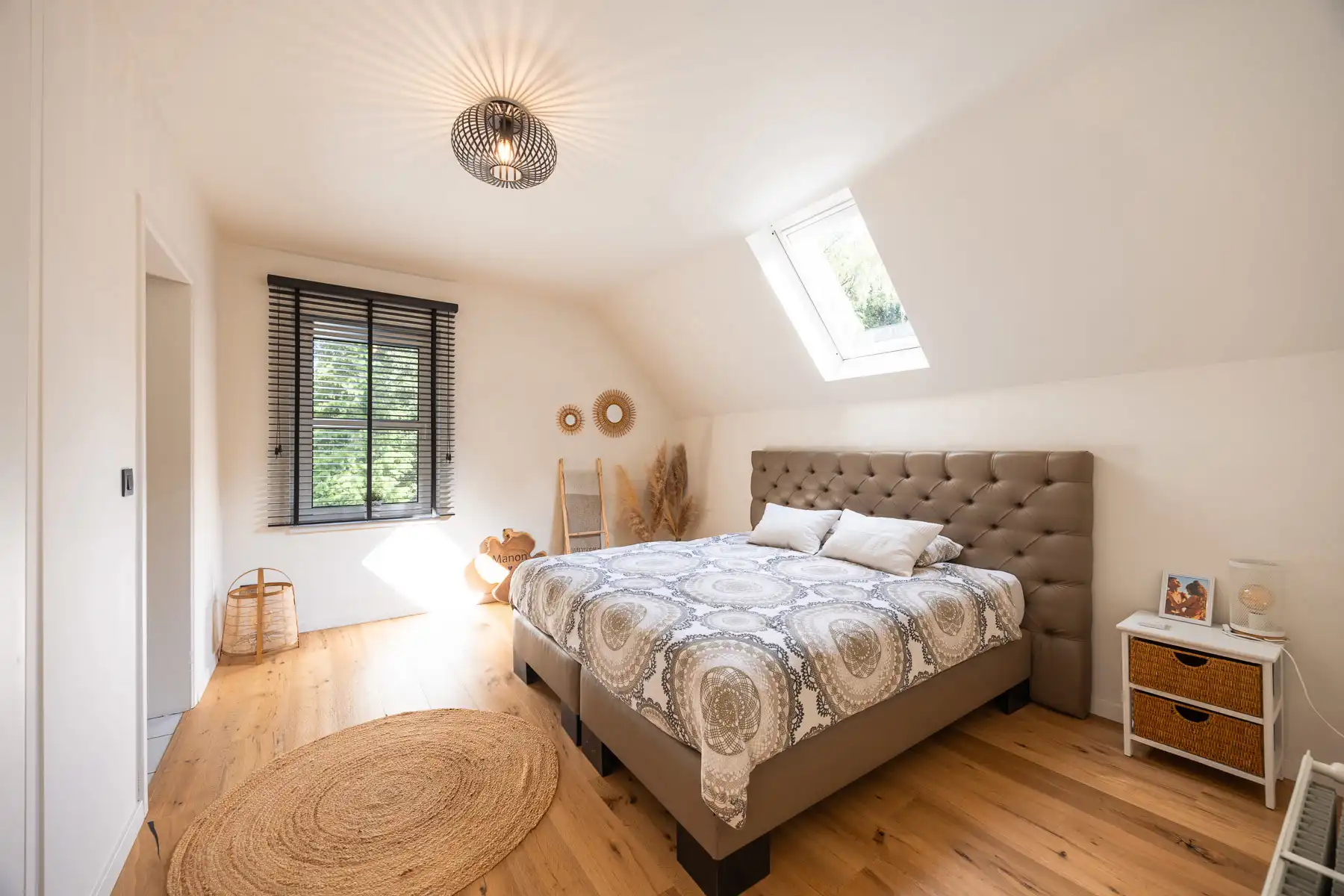 Royale villa met zwemvijver en polyvalent bijgebouw foto 11