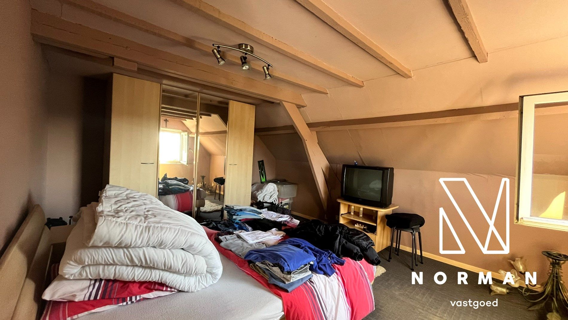 Woning met potentieel op prachtig perceel (690m²) te Ingelmunster. foto 9