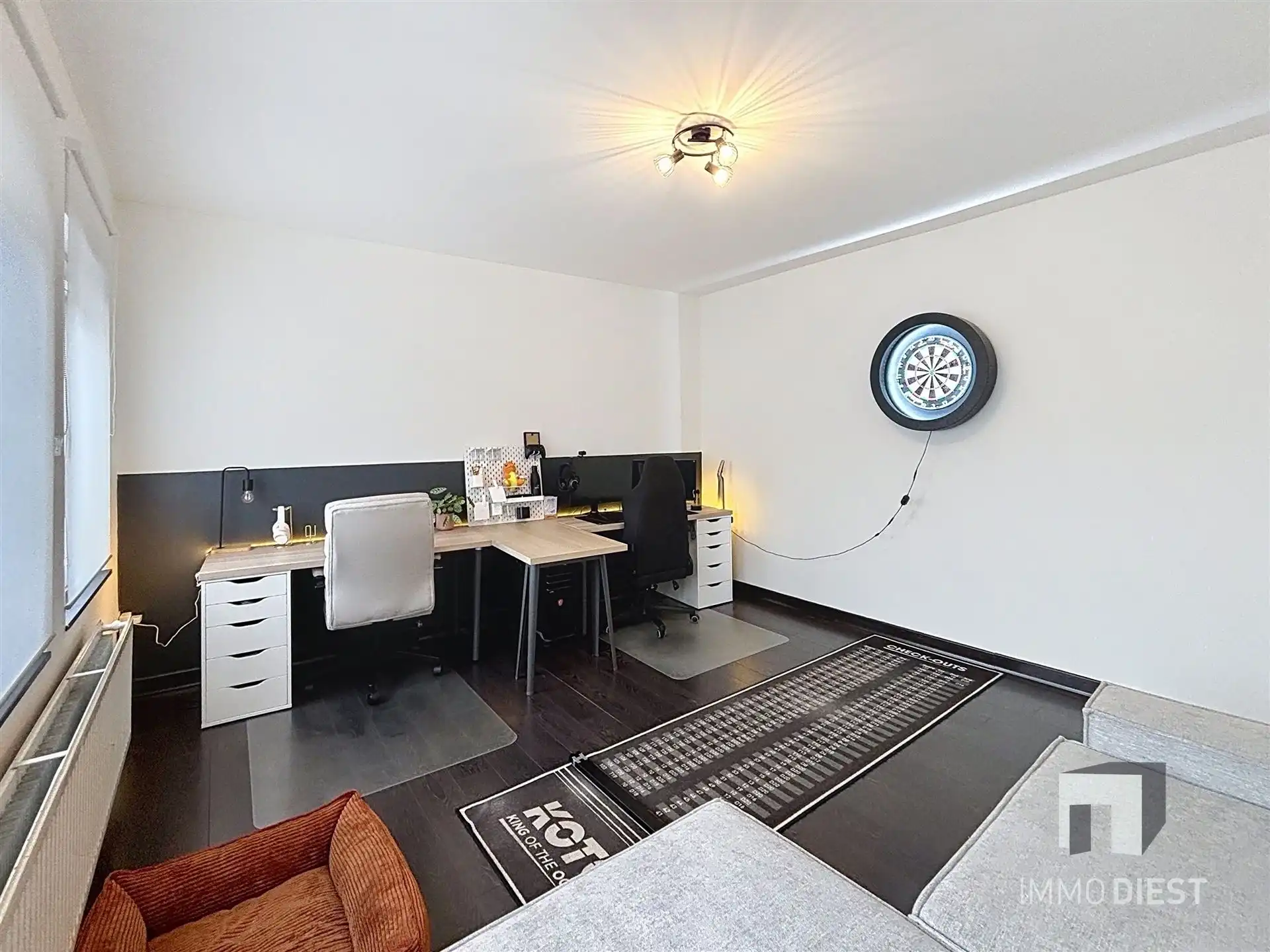 Trendy gerenoveerde woning met 3 slaapkamers foto 22