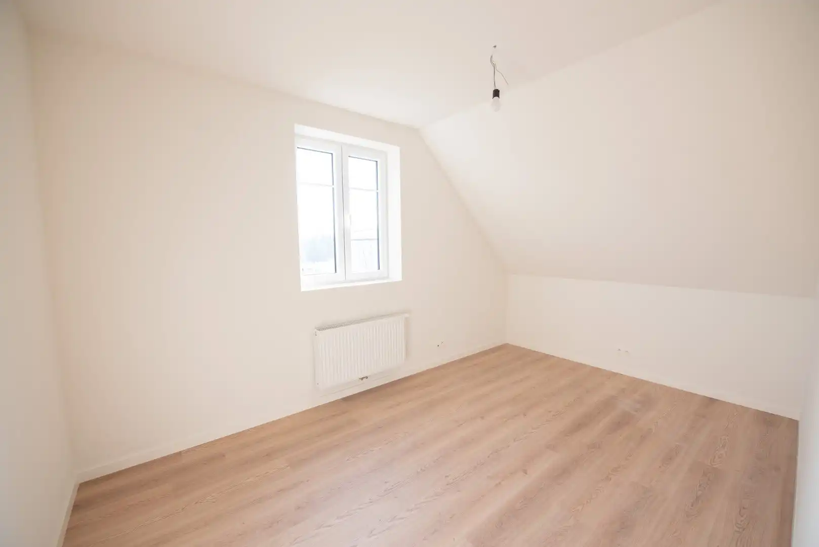 Knap afgewerkte, energiezuinige woning op sublieme locatie centrum Waregem! Kijkwoning! foto 10