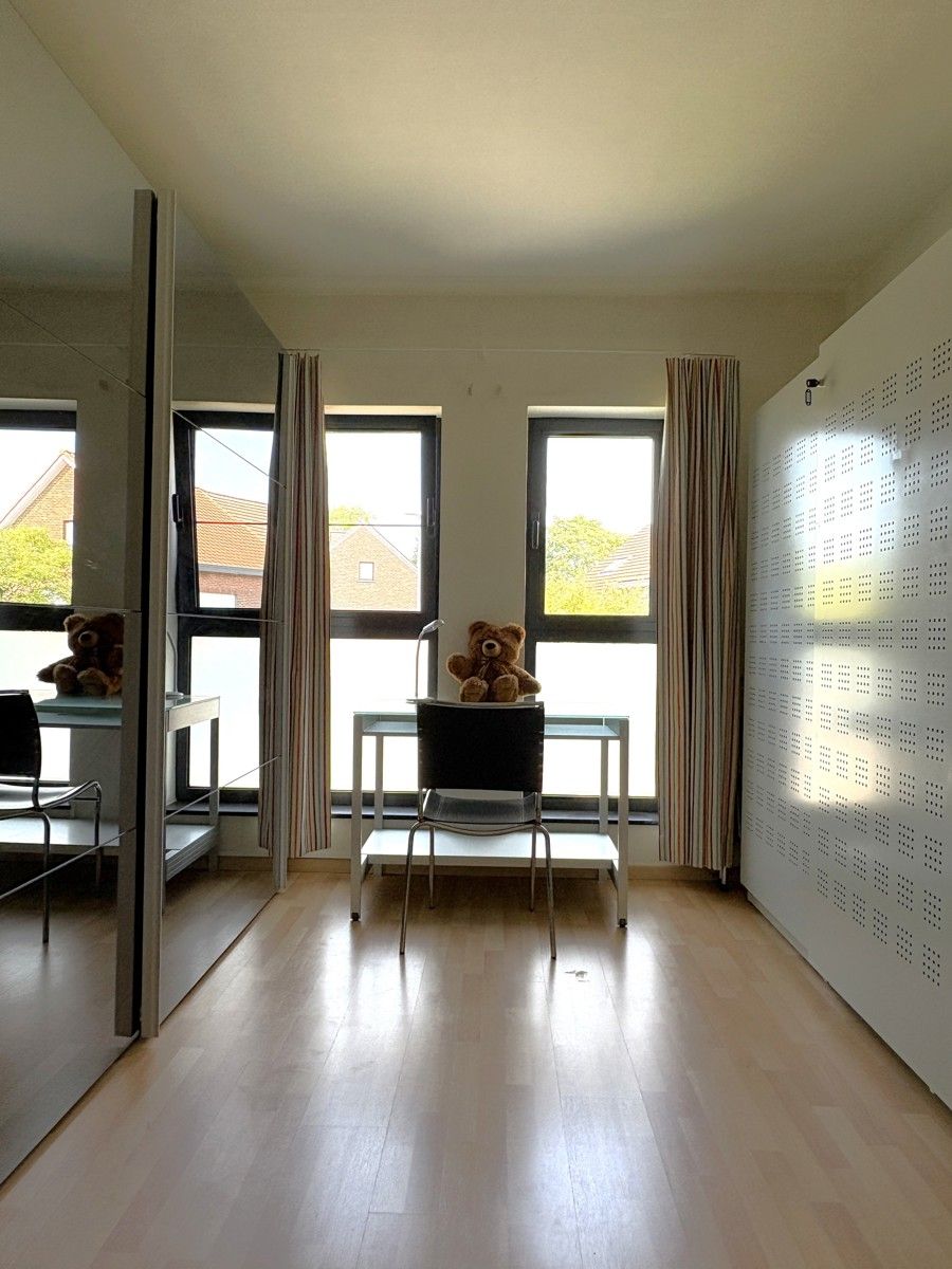 Verzorgde woning met 4 slaapkamers foto 19