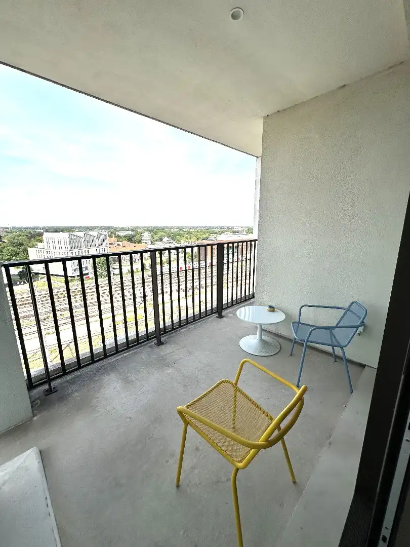 Prachtig appartement (117 m²) met 2 slpk en mooi terras, (+ autostaanplaats), Brugge foto 10