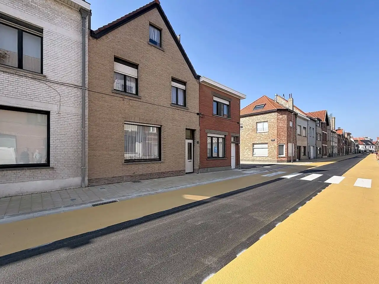 Aangenaam gelegen woning in de mooie vernieuwde H. Consciencestraat te Heist. foto 28