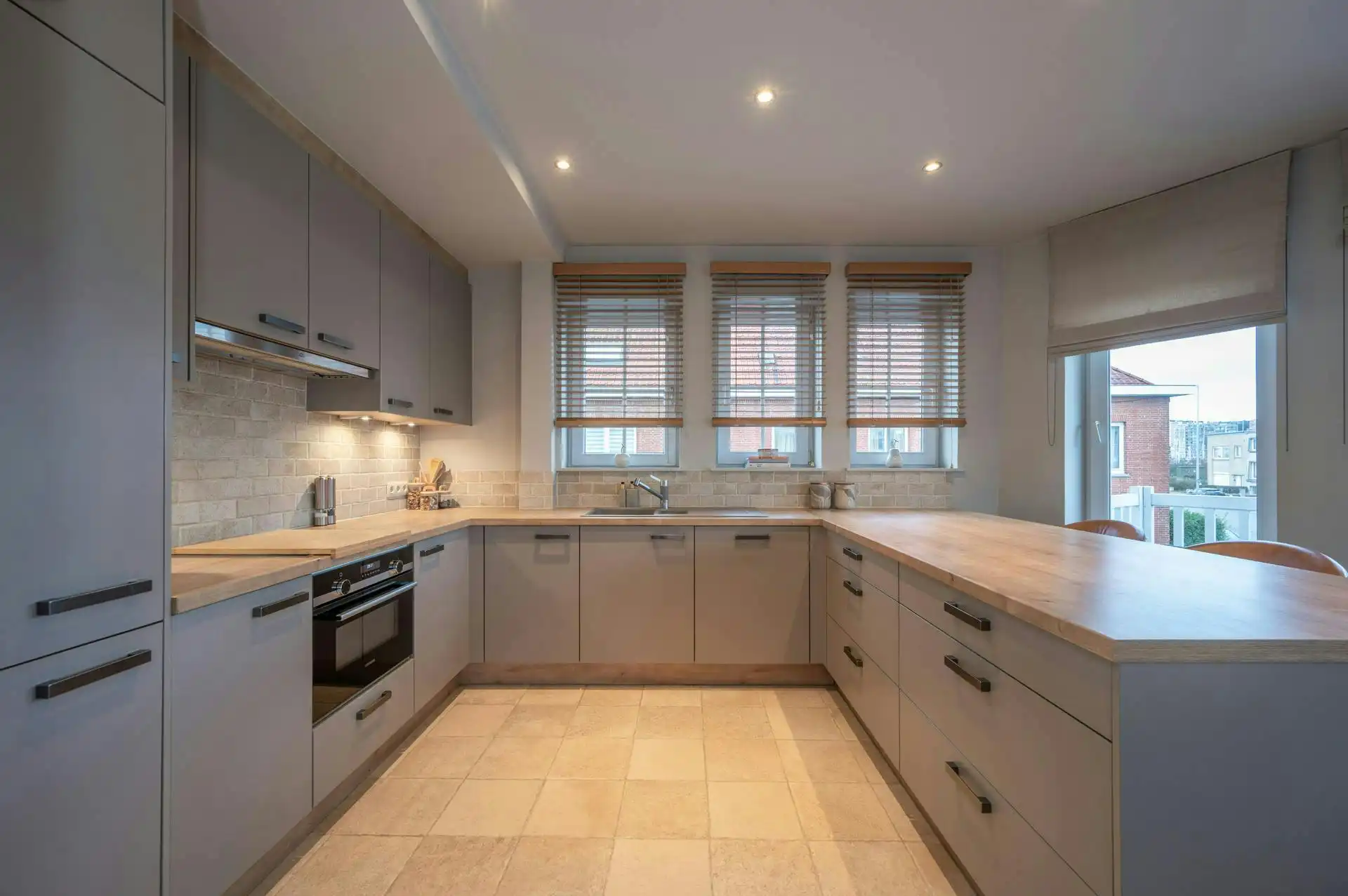 Knap appartement met twee slaapkamers te koop in Blankenberge foto 8