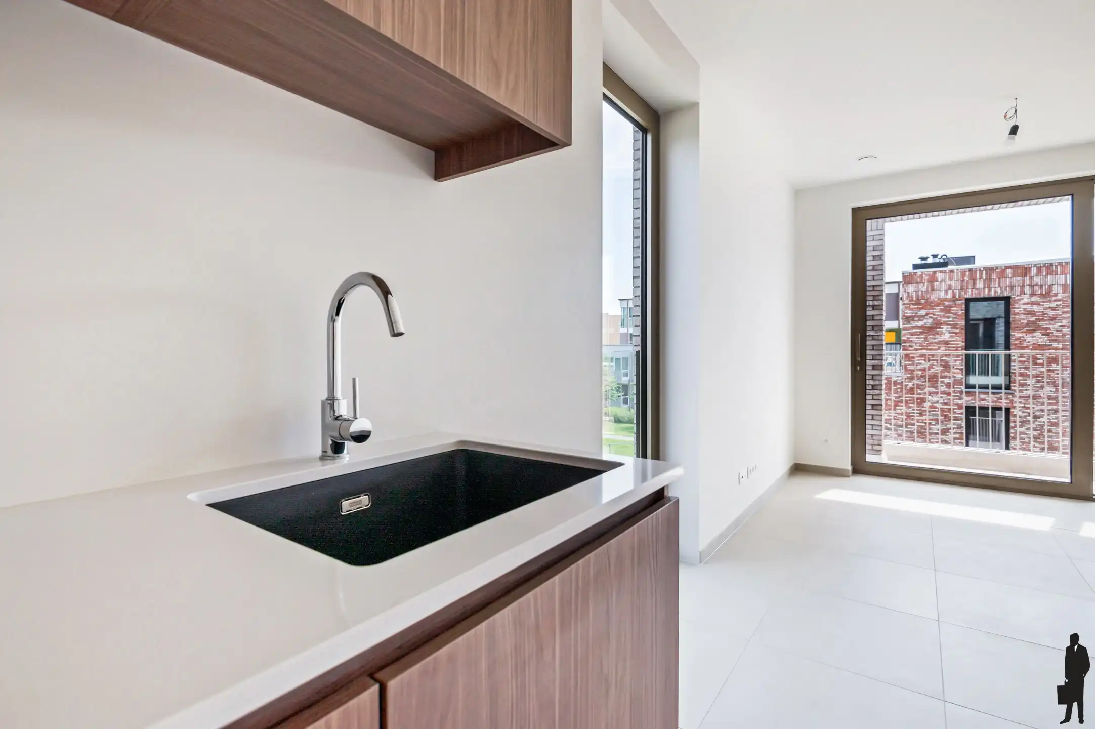 Nieuwbouw appartement met 2 slks, terras en autostaanplaats foto 7