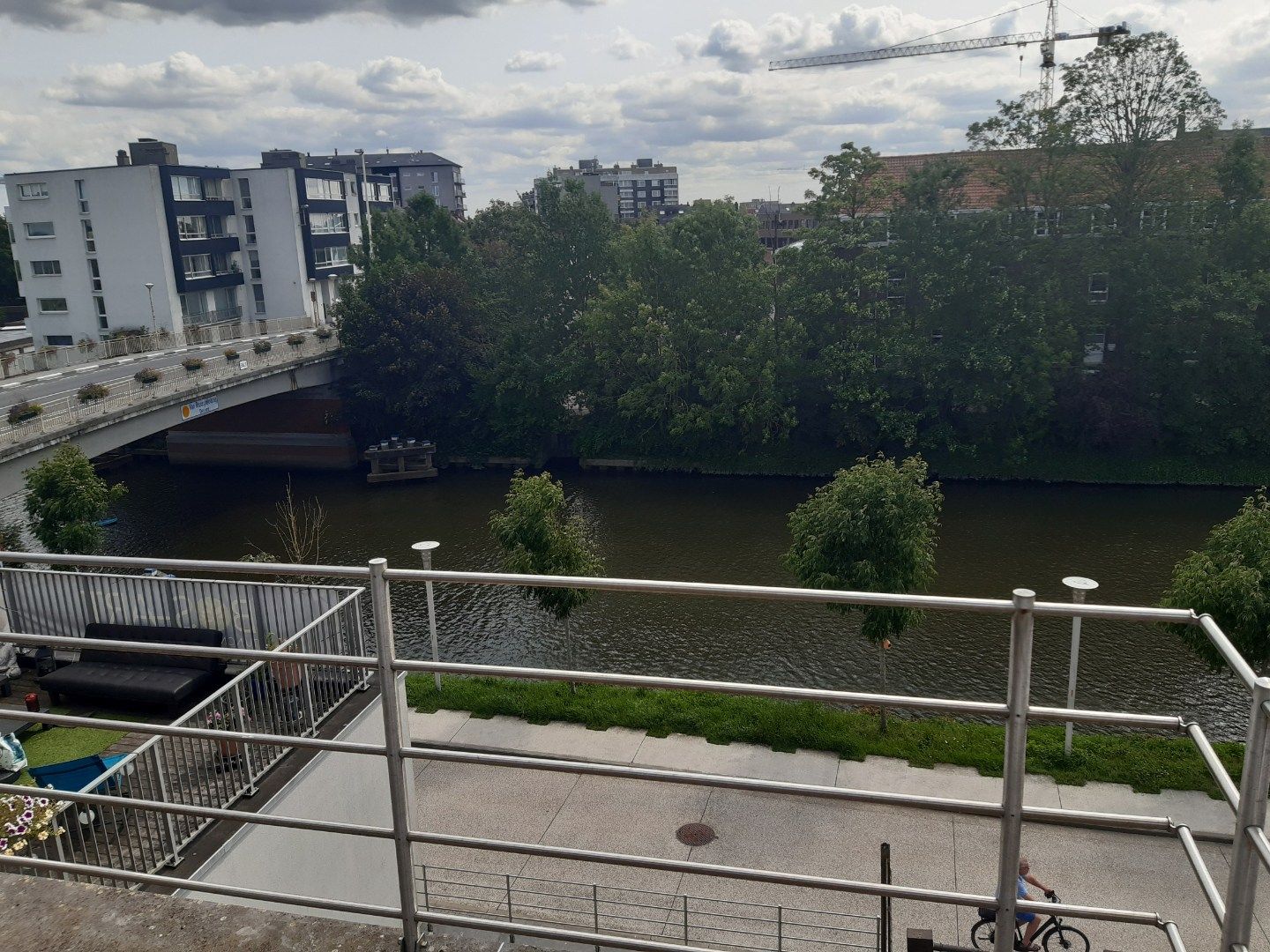 Tof dakappartement met aangenaam zonneterras. foto 2