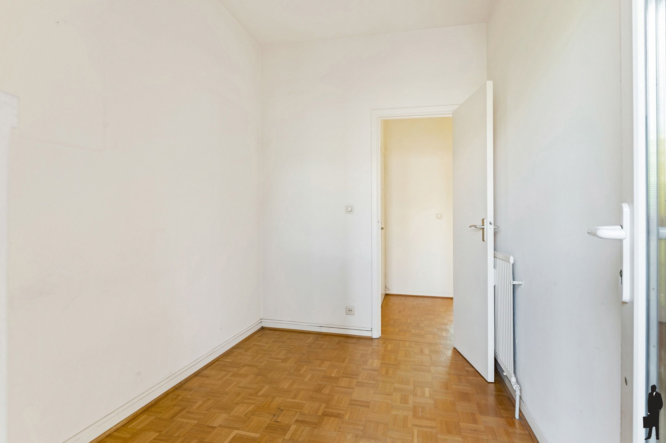 OP TE FRISSEN APPARTEMENT MET 2 SLAAPKAMERS EN TERRAS  foto 17