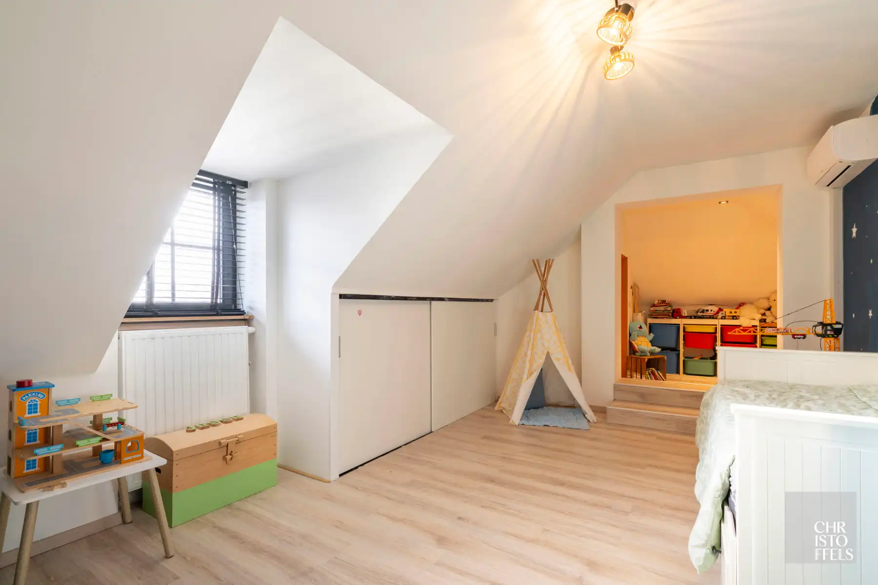Instapklare woning (279m²) in groene omgeving te Kesselt-Lanaken! foto 21