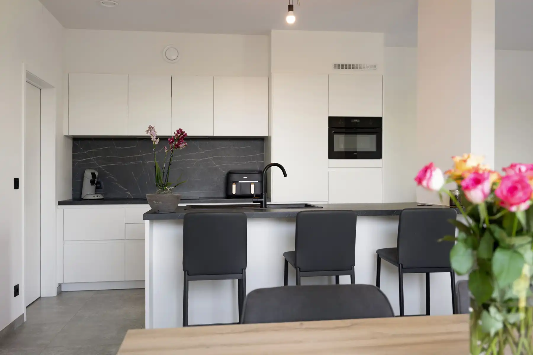 Recente ('23) energie-neutrale woning met 3 slaapkamers foto 3