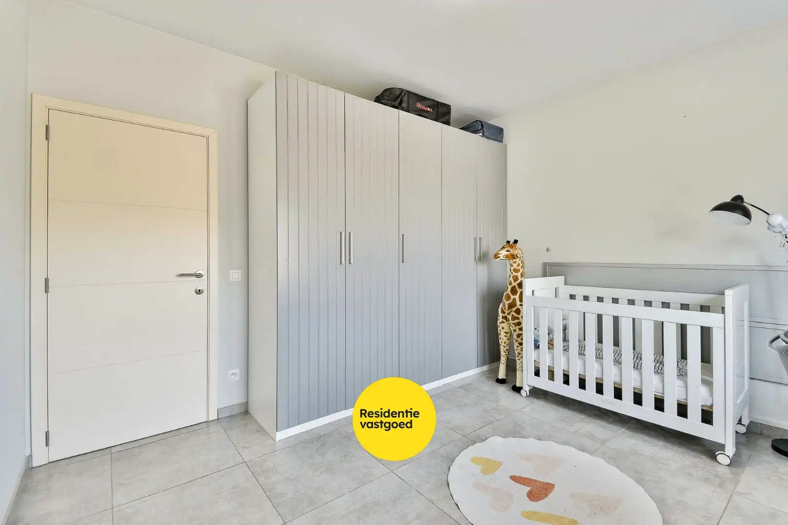 Instapklare en alleenstaande bungalowwoning foto 16