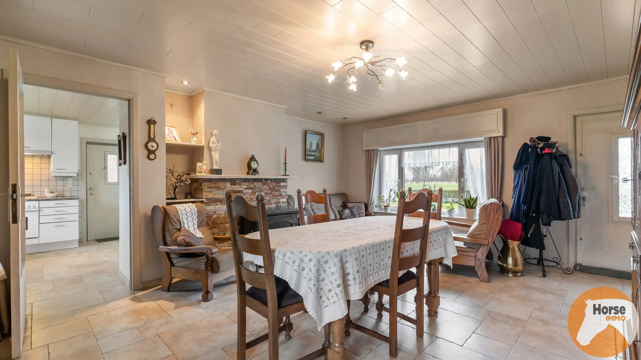 LOKEREN - Te renoveren woning met bijgebouwen op +- 6700m² foto 9