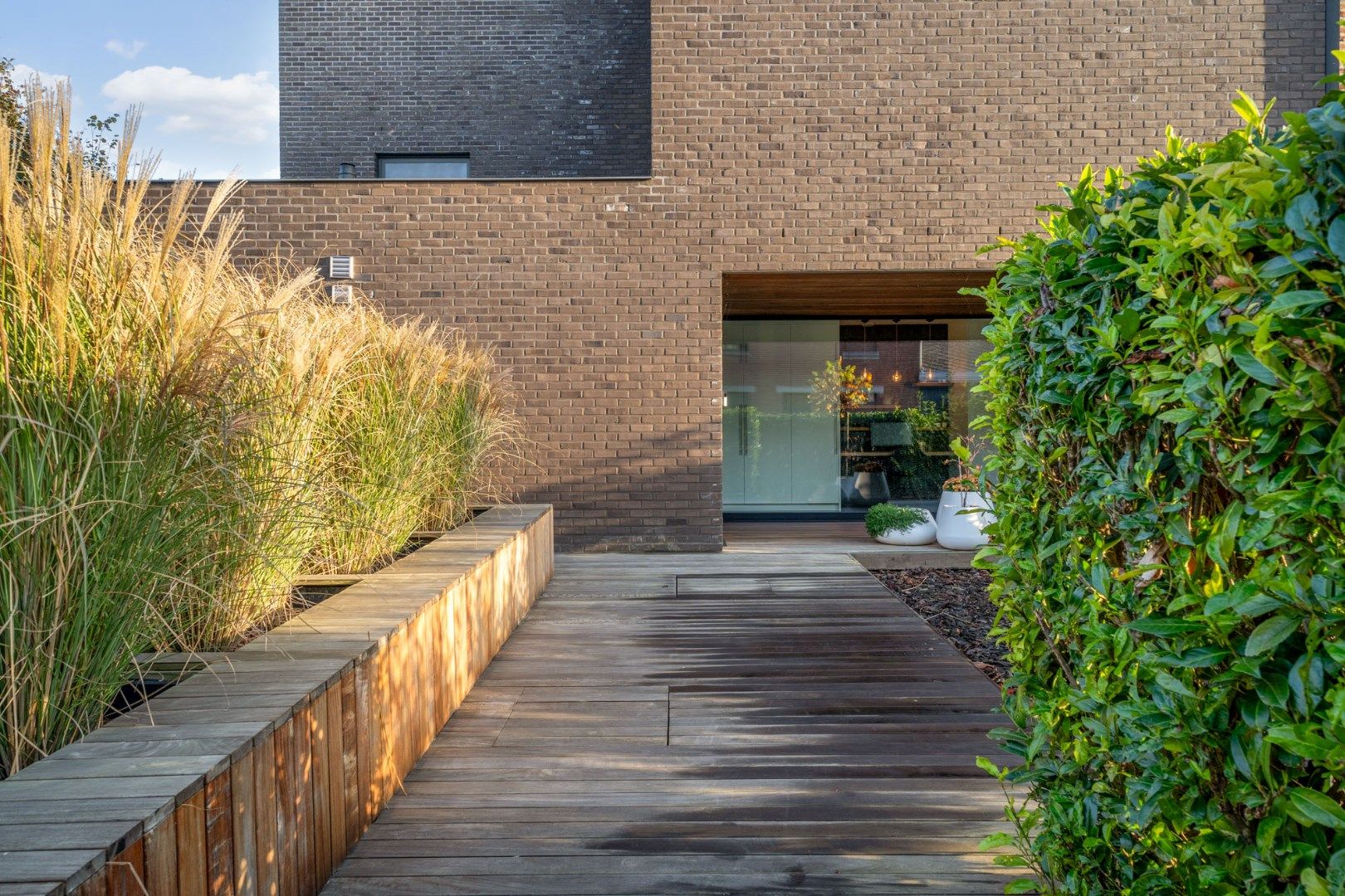 Moderne gezinswoning met 3 slaapkamers en zwembad - Energielabel B foto 2