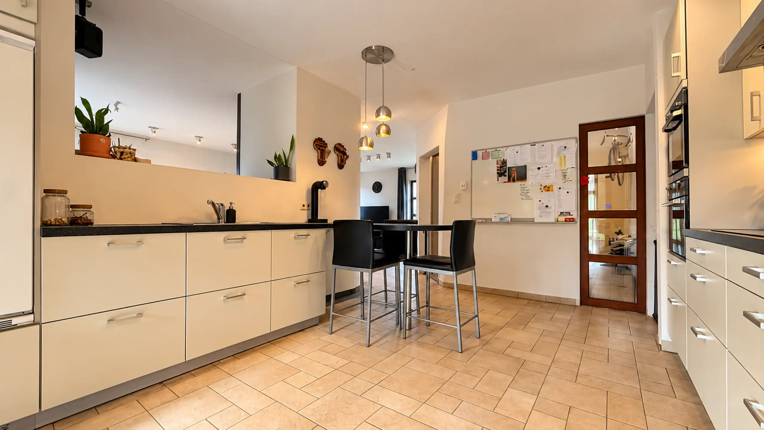 Open bebouwing met ruime kelder + garage nabij Schulensmeer! foto 10
