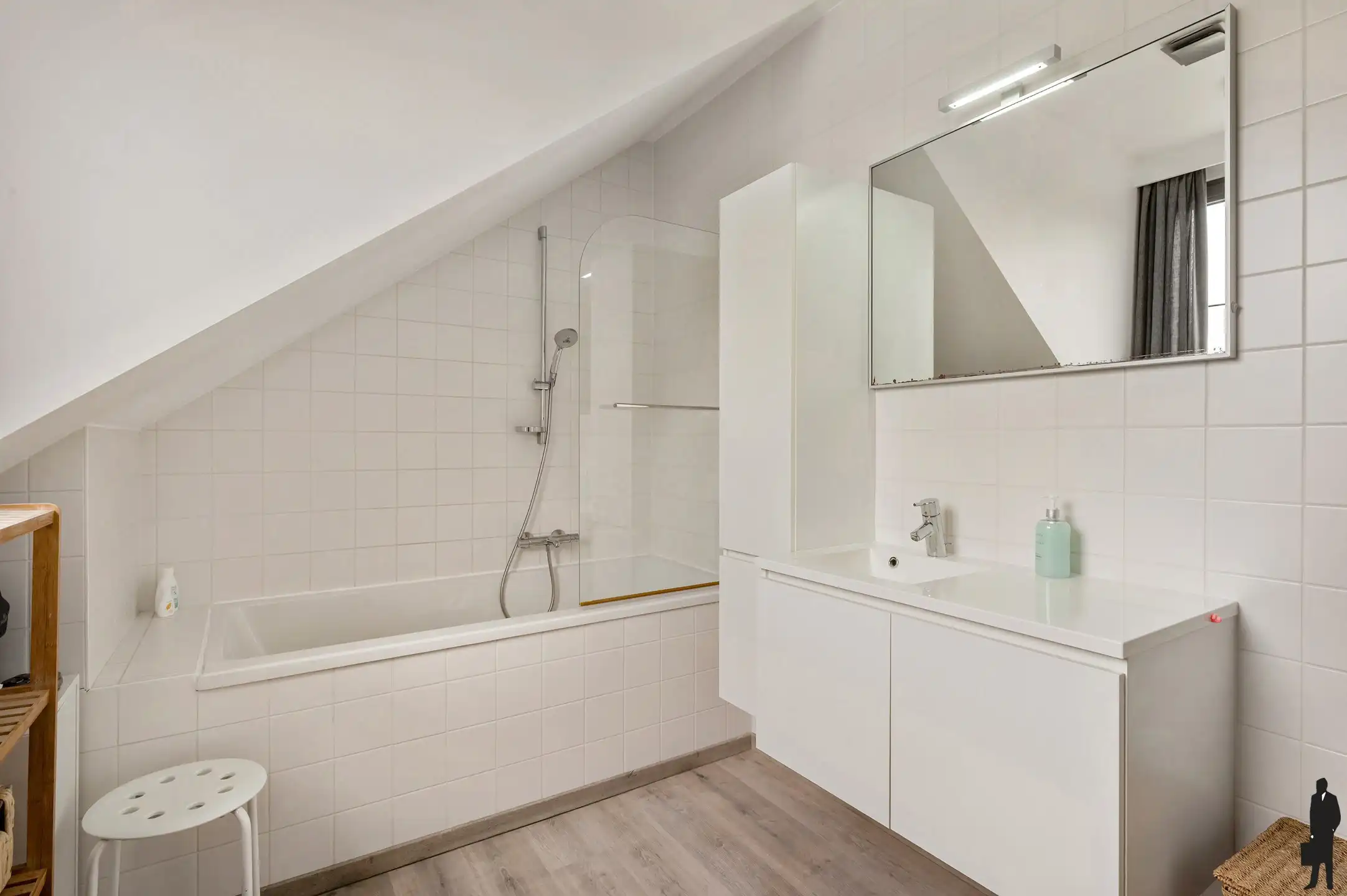 Charmante gesloten bebouwing met 2 slaapkamers en onderhoudsvriendelijke tuin in het centrum van Essen. foto 18