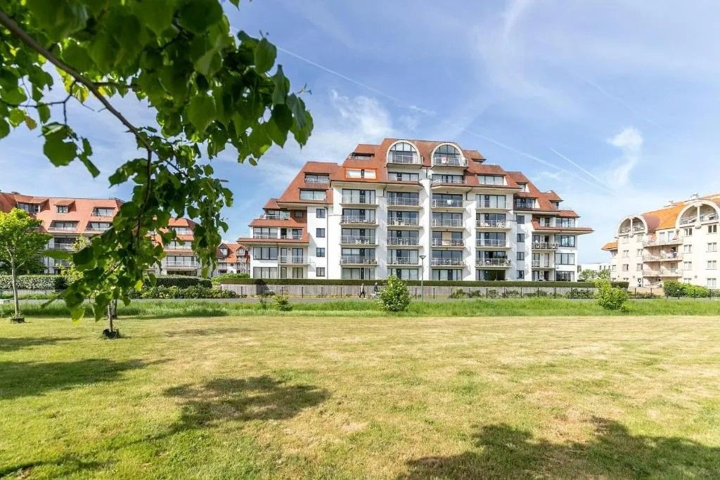 Gerenoveerd hoekappartement met zicht op de jachthaven foto {{pictureIndex}}