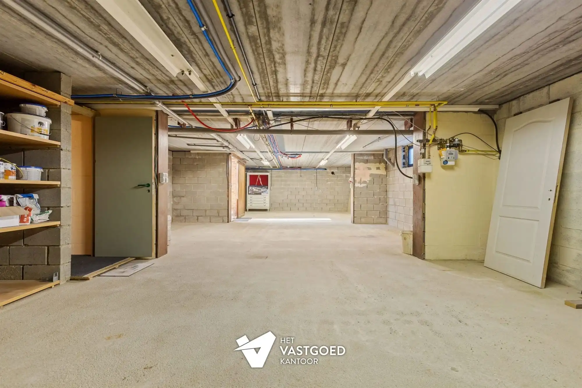 ZEER RUIME WONING MET TAL VAN MOGELIJKHEDEN OP BREED PERCEEL VAN 15 ARE TE KOERSEL foto 33