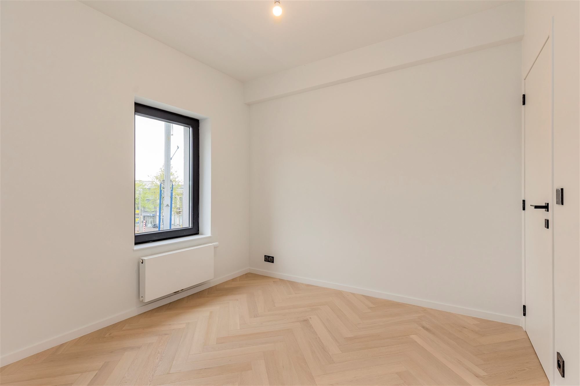 Super-de-luxe gerenoveerd appartement te Mortsel - 2 slk + zuidterras foto 16