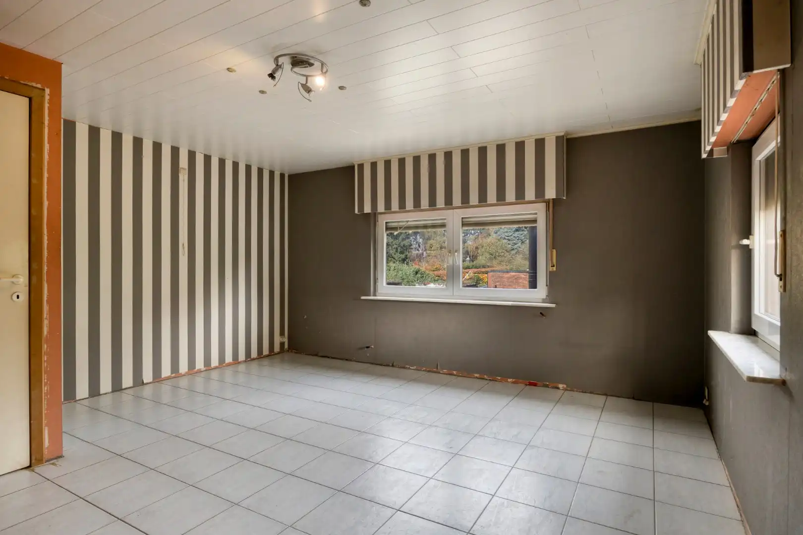  Rustig gelegen halfopen woning met 2/3 slpks op een perceel van 810 m² te Nijlen ! foto 10