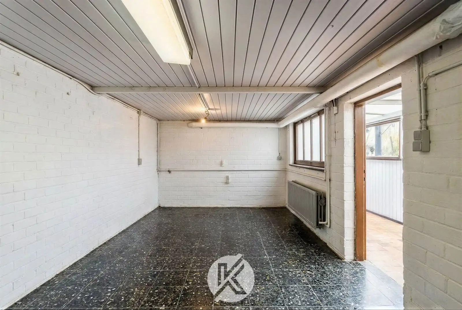 Solide halfopen gezinswoning nabij centrum foto 27