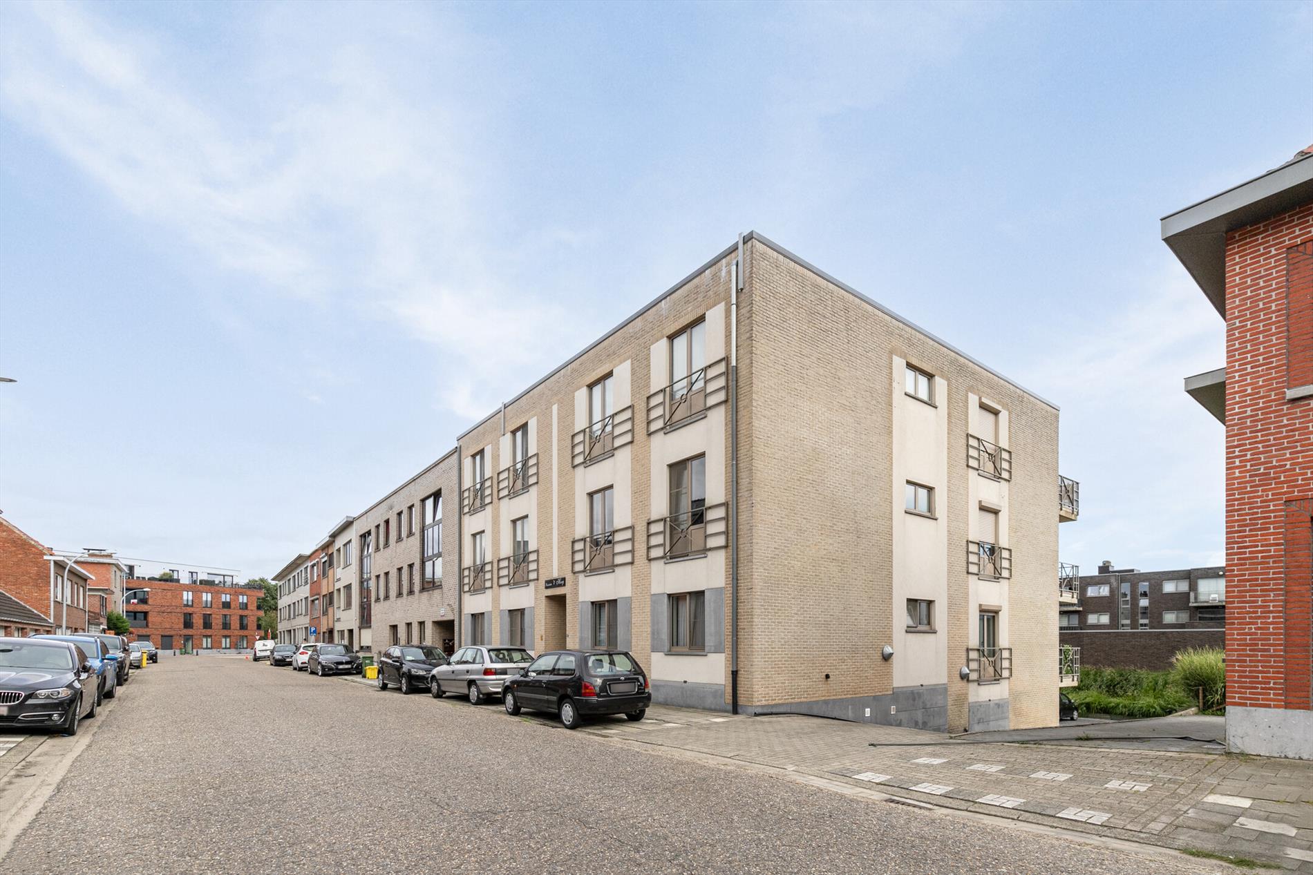 Goed onderhouden ruim (109 m²) ingedeeld appartement met terras in een nette residentie in het centrum. foto 19