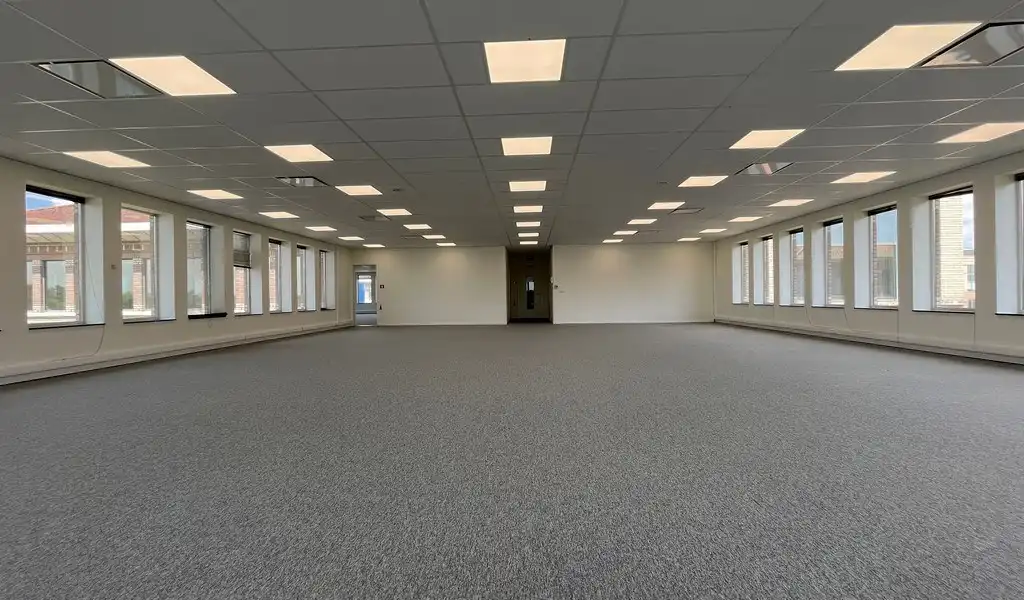 Kantoorruimte te huur vlakbij afrit E19 in Mechelen foto 6