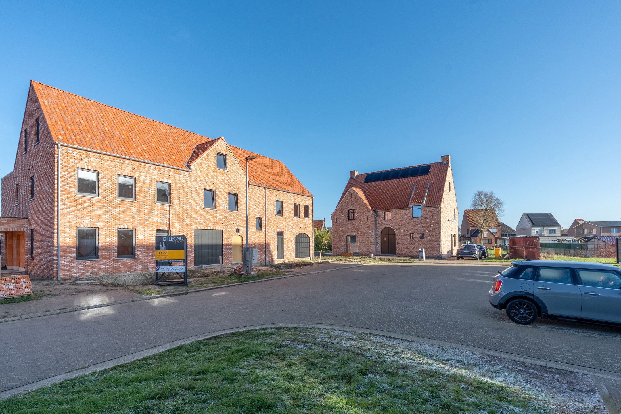 Knappe en ruime casco woning op ideale ligging in Vlimmeren foto 46