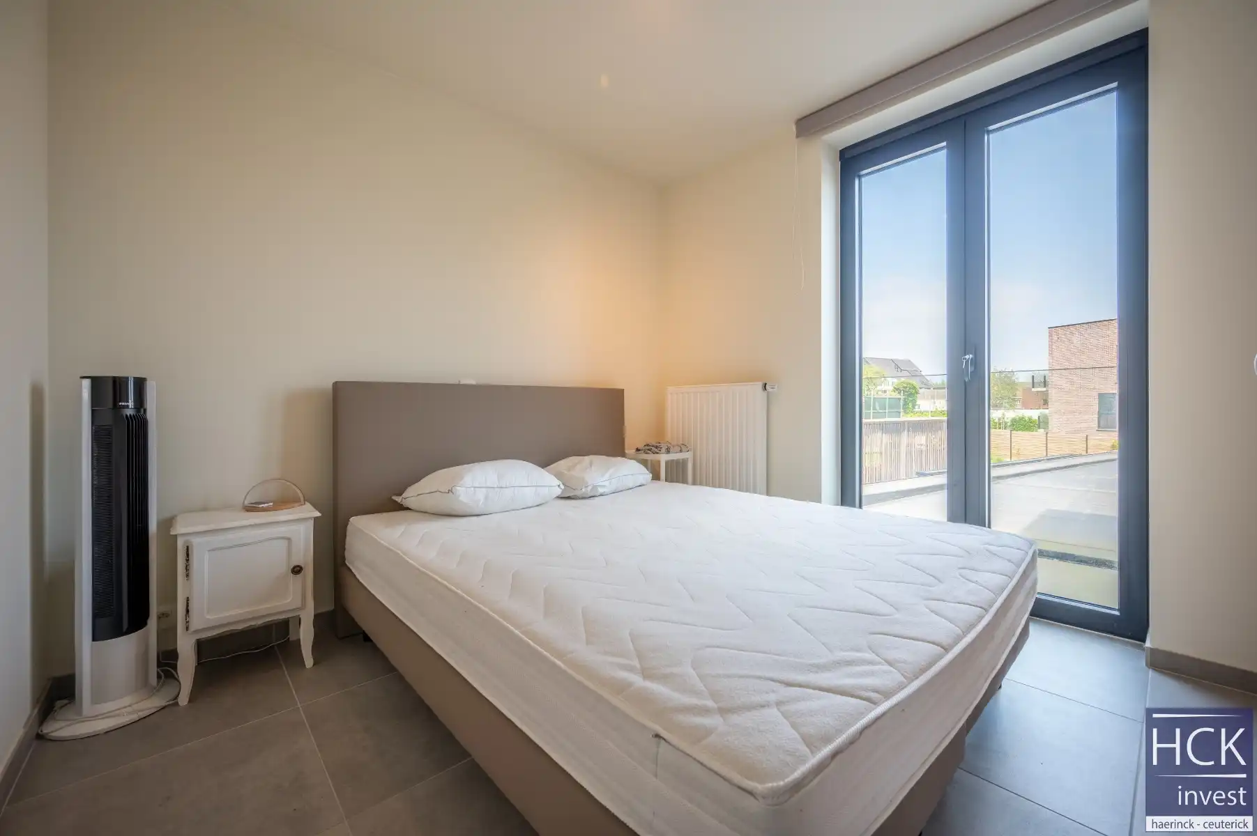 KRUISHOUTEM - Lichtrijk nieuwbouw app. met 1 slpk + staanplaats! foto 10