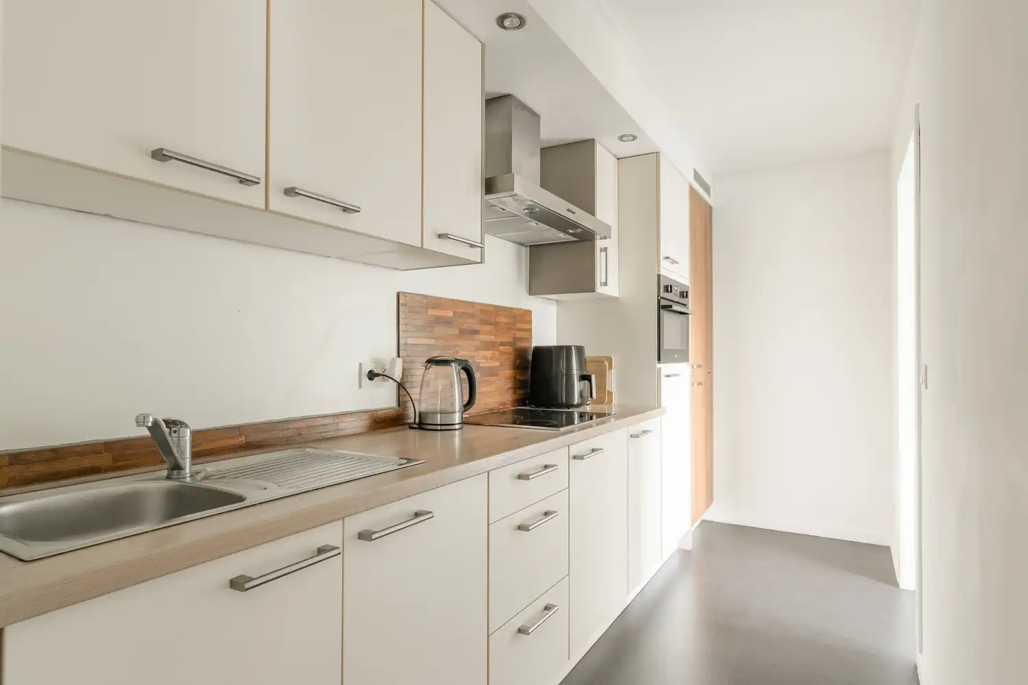 Mooi gerenoveerd appartement pal in het centrum van Neerpelt! foto 8