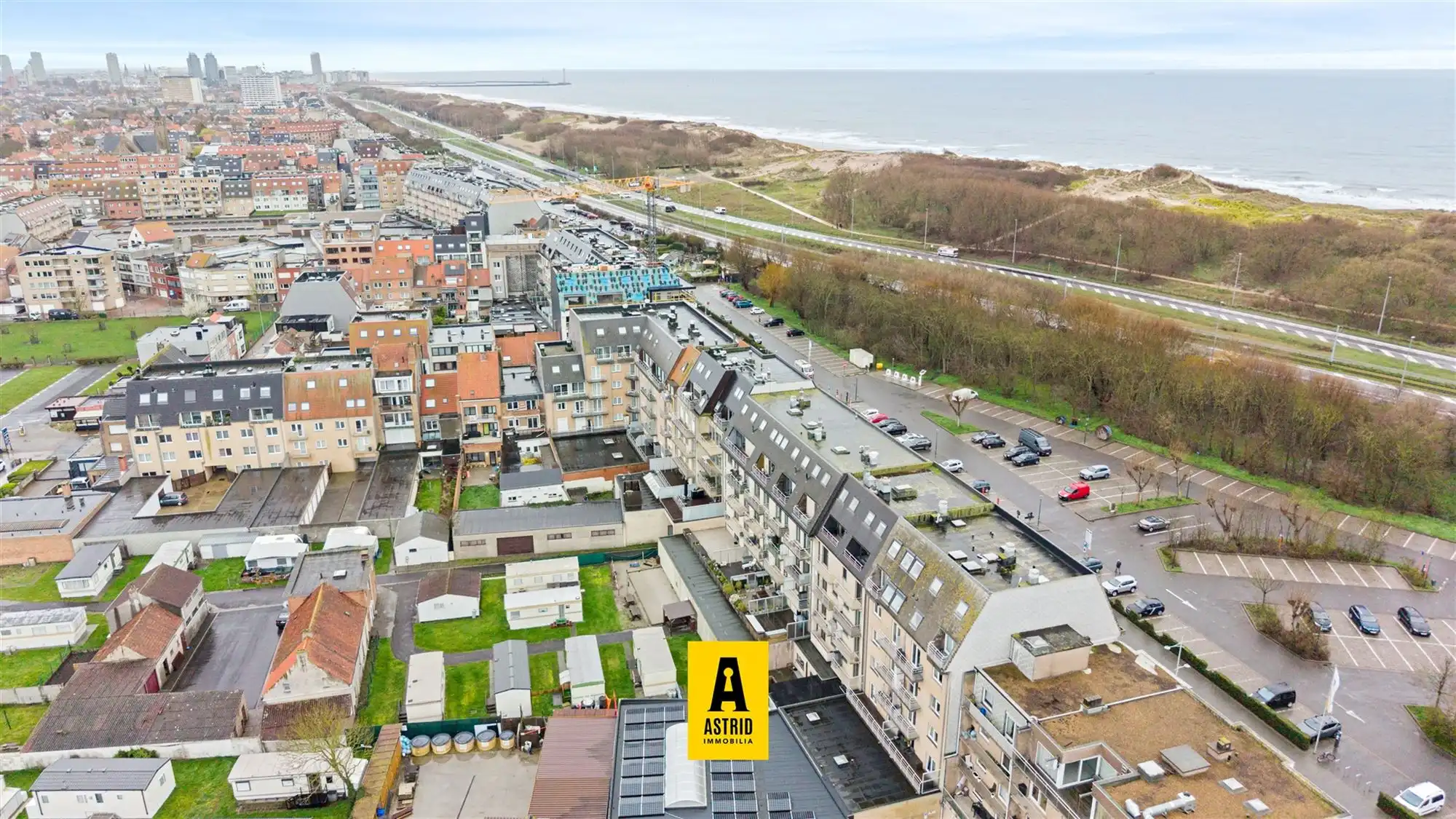 Studio met aparte slaaphoek op topligging! foto 22