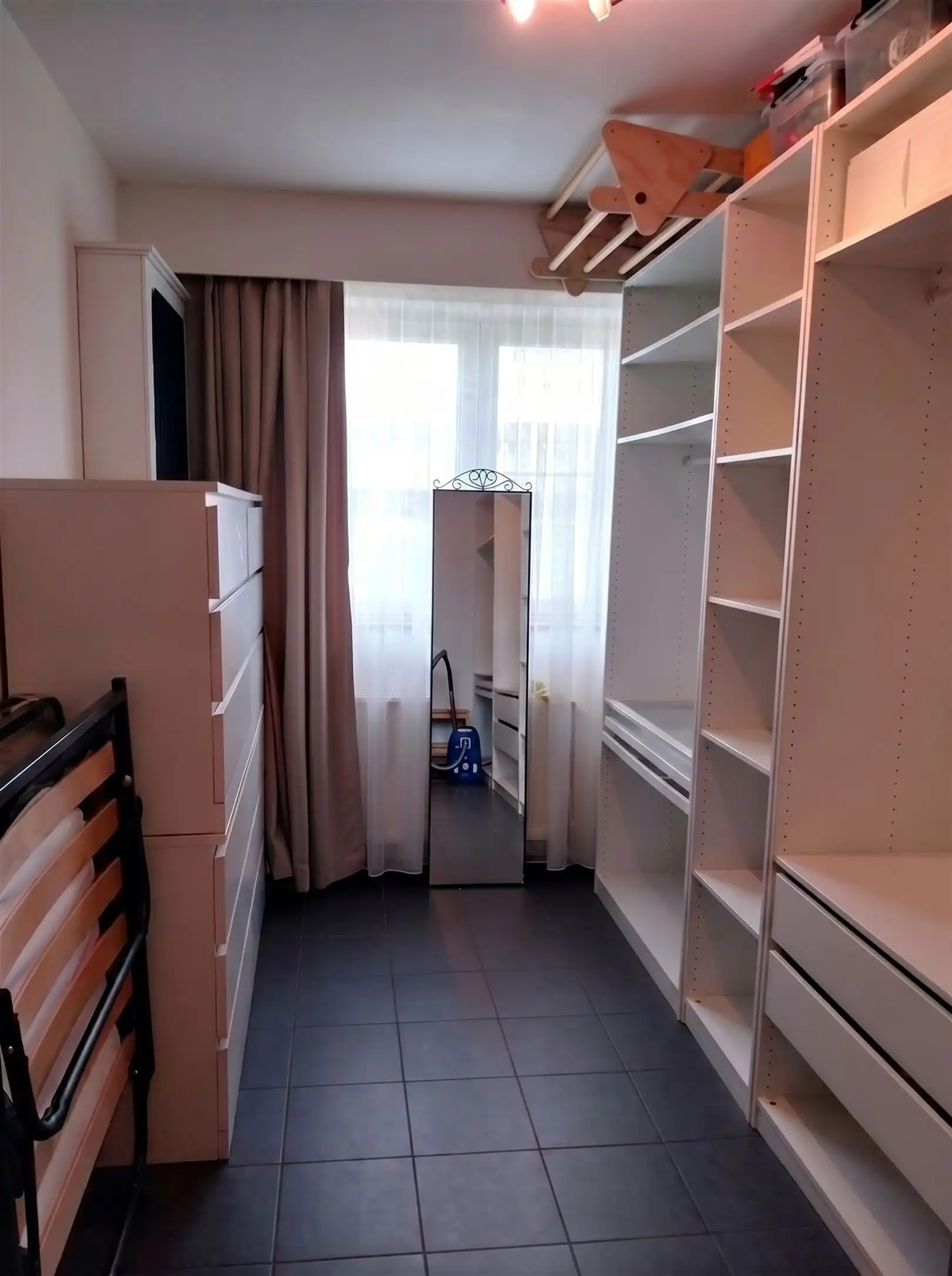TE HUUR: Appartement met 4 slaapkamers te Heusden-Zolder! foto 14