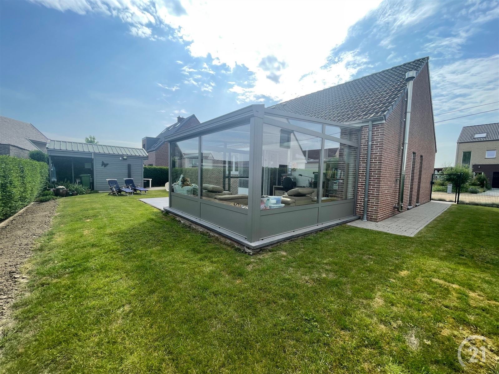 villa bungalow met tuin en garage op 5are88 foto 2