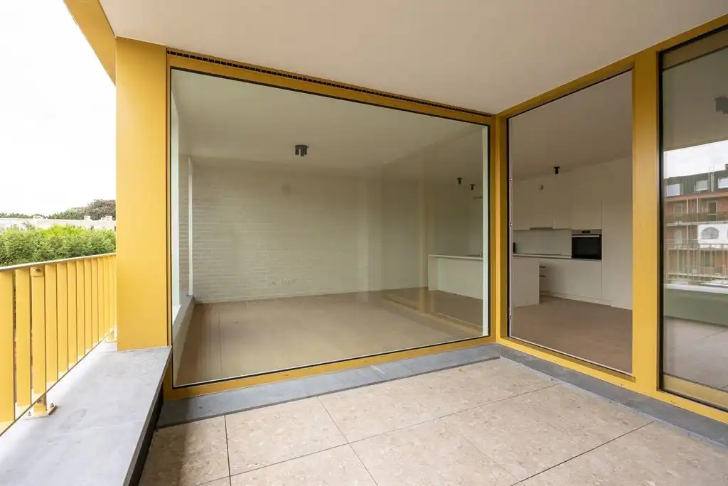 Ruim 3-slaapkamer appartement met luxe afwerking foto 4