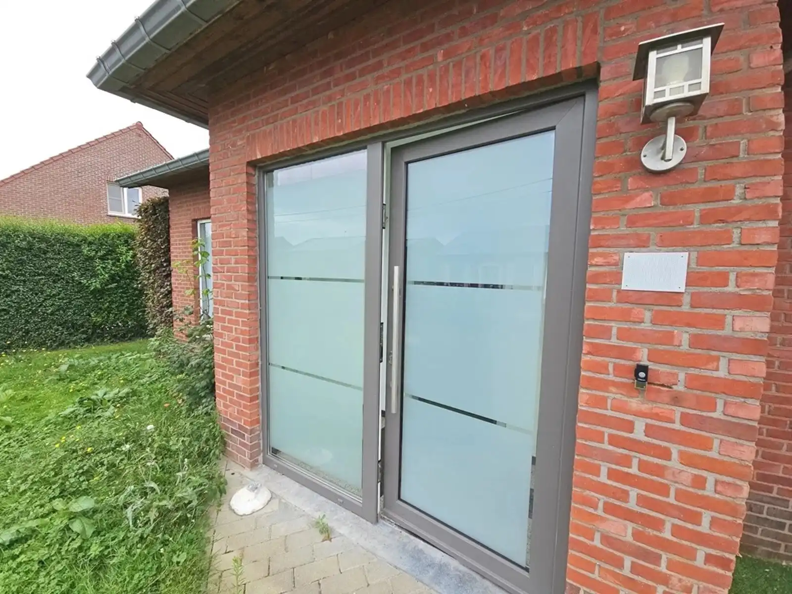 Charmante gelijkvloerse woning in een rustige residentiële omgeving. foto 2