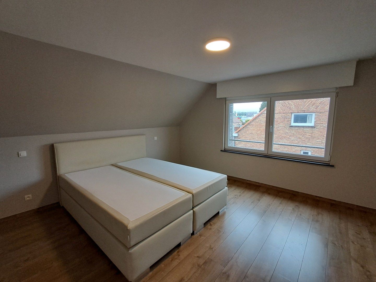 Ruime mooie woning te Maldegem! foto 18
