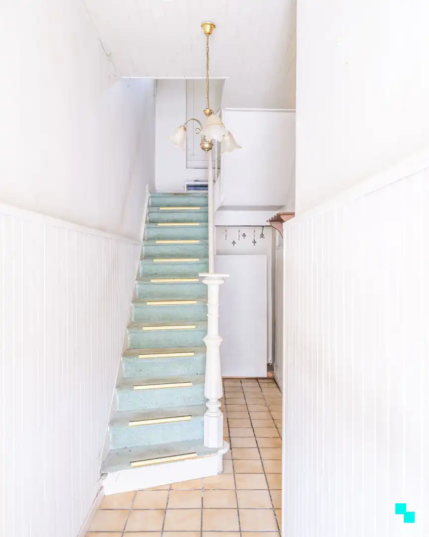 Te renoveren rijwoning met vier slaapkamers te Ledeberg foto 2