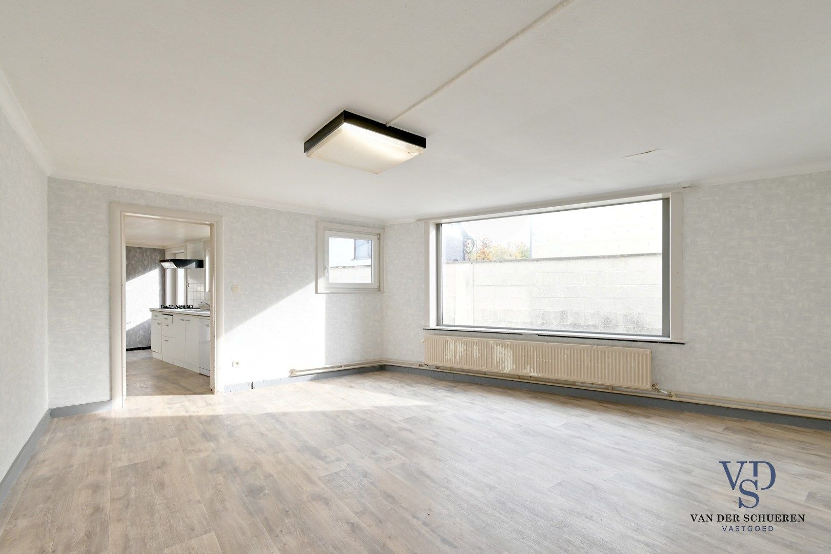 Te renoveren woning in centrum Balegem. foto 8