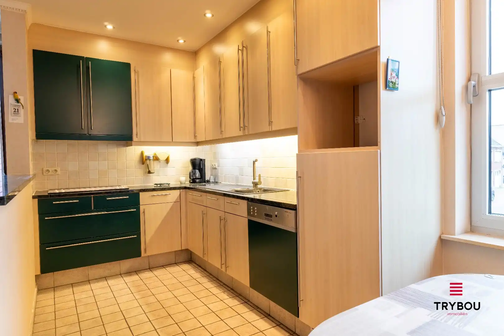 Ruim woon-appartement (120m²) met zicht op de Markt van Houthulst foto 11