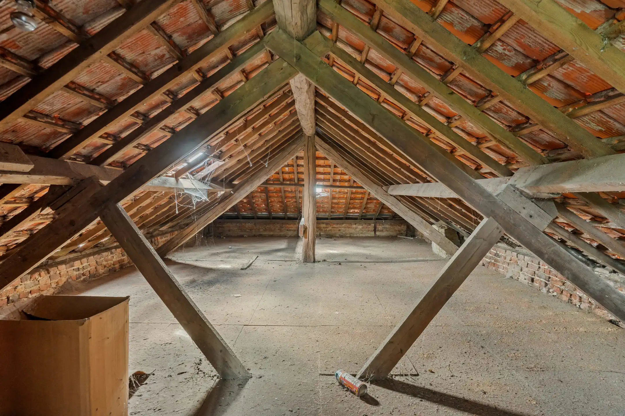 Charmante woning met inpandige garage te Valmeer. foto 27