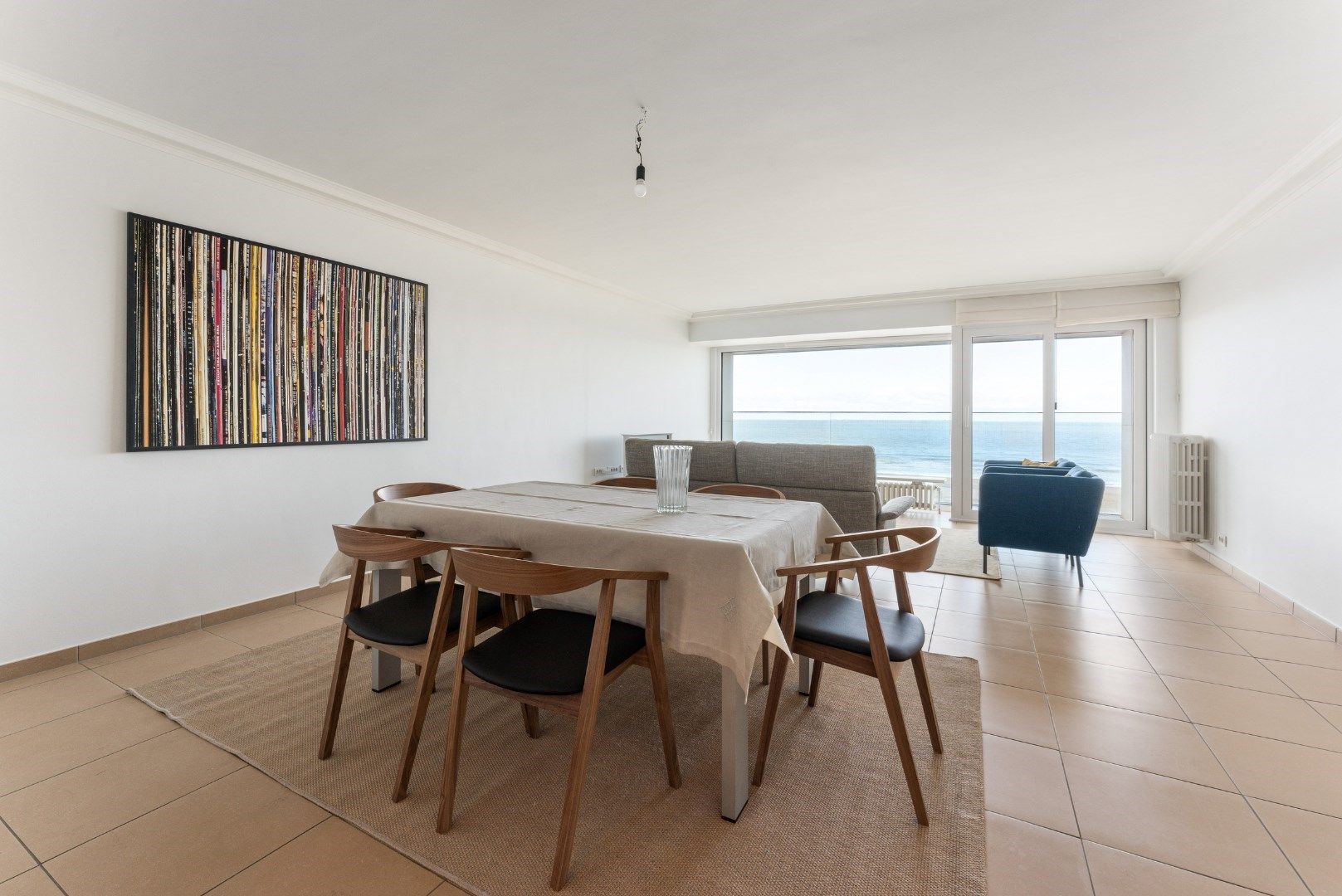 Mooi ruim appartement met 3 slk's op de Zeedijk in het Zoute foto 2