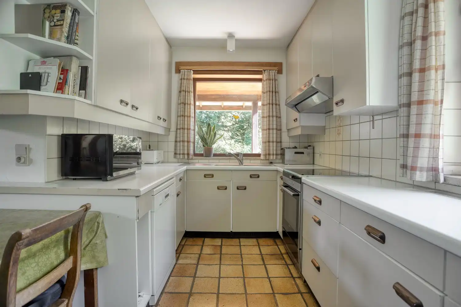 Prachtige, achterin gelegen villa op 22a15ca foto 15