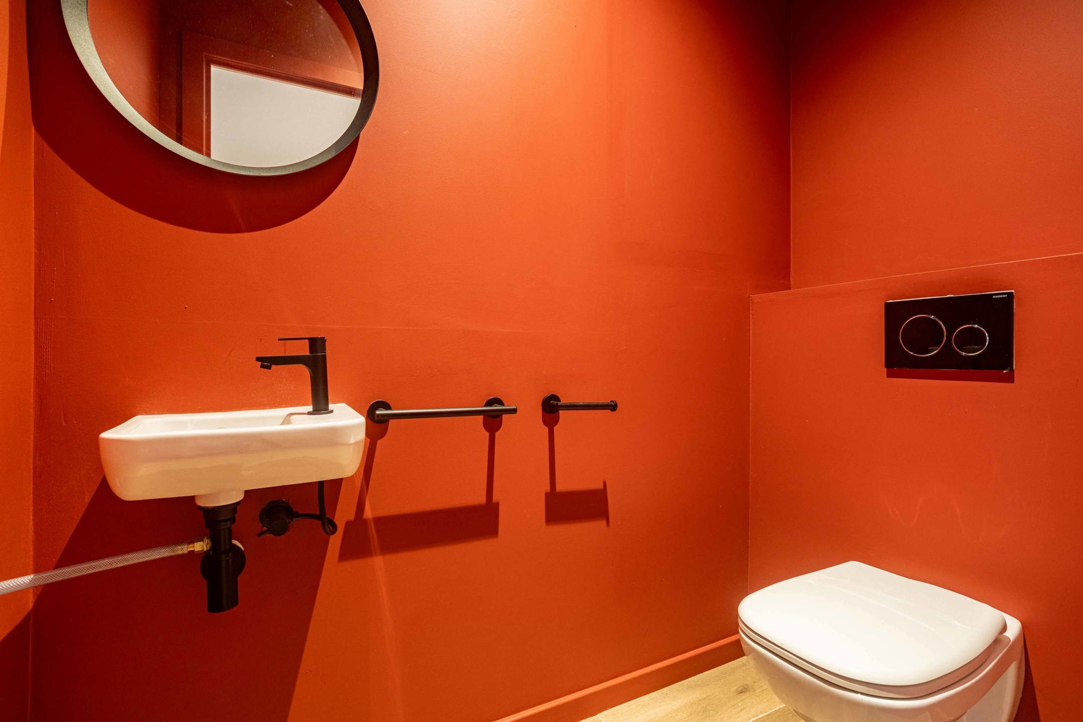 Knap gerenoveerde woning op een goeie locatie foto 7