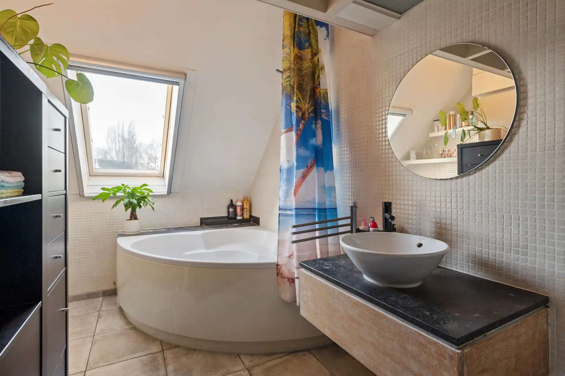 IN OPTIE !! Instapklare woning met tal van mogelijkheden en aangename buitenruimte foto 16