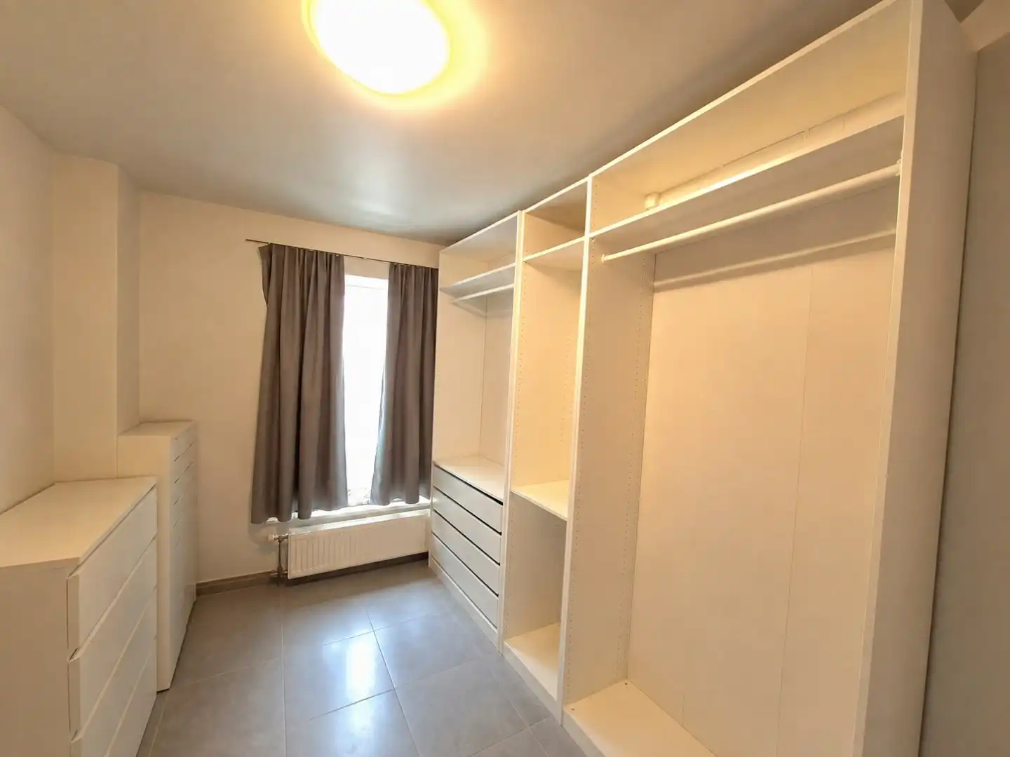INSTAPKLAAR APPARTEMENT IN CENTRUM BRUGGE - foto 8