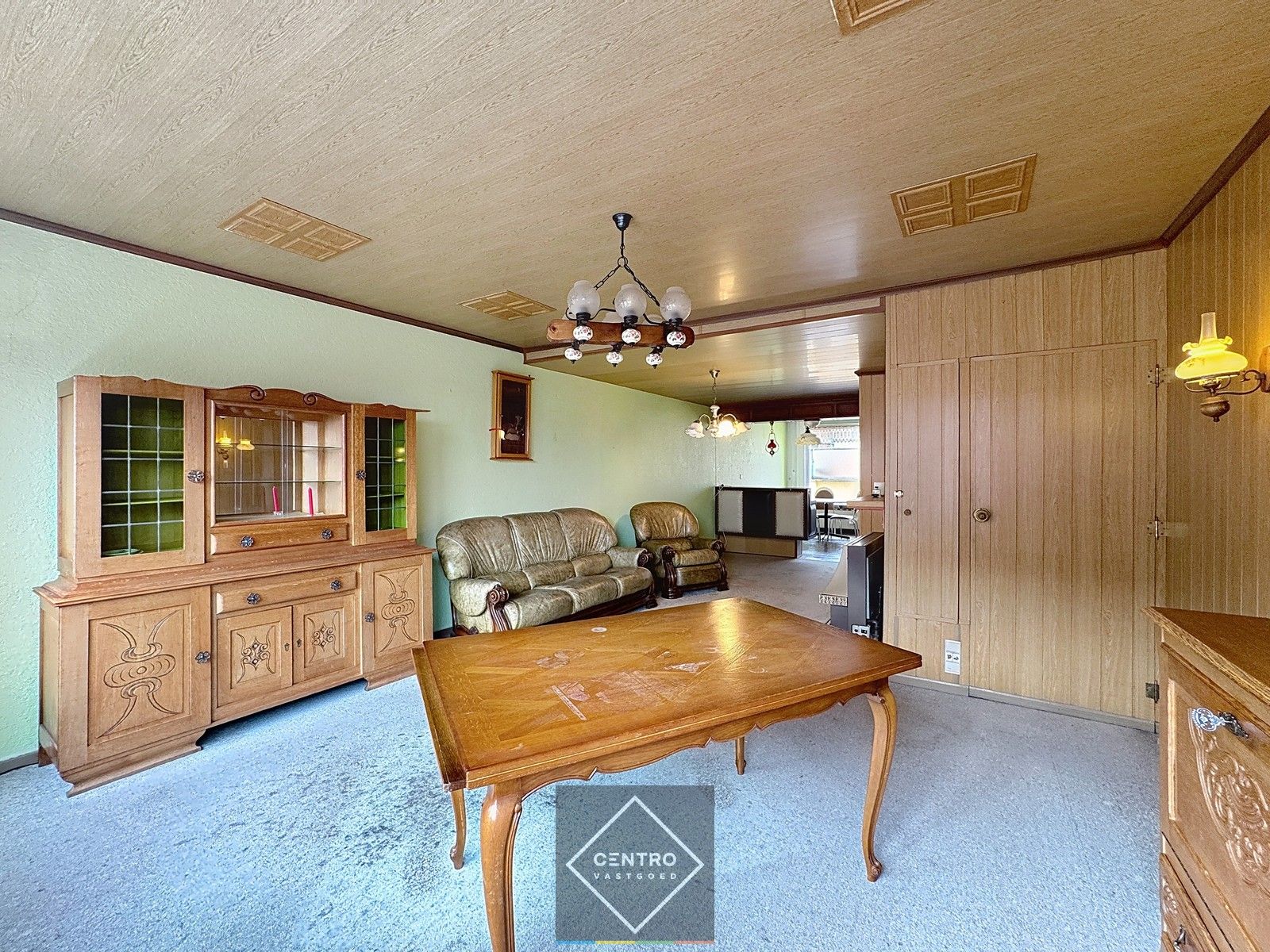 Op te frissen woning met ruime garage/opslagplaats en 3 slpks te Sint-Andries! foto 4