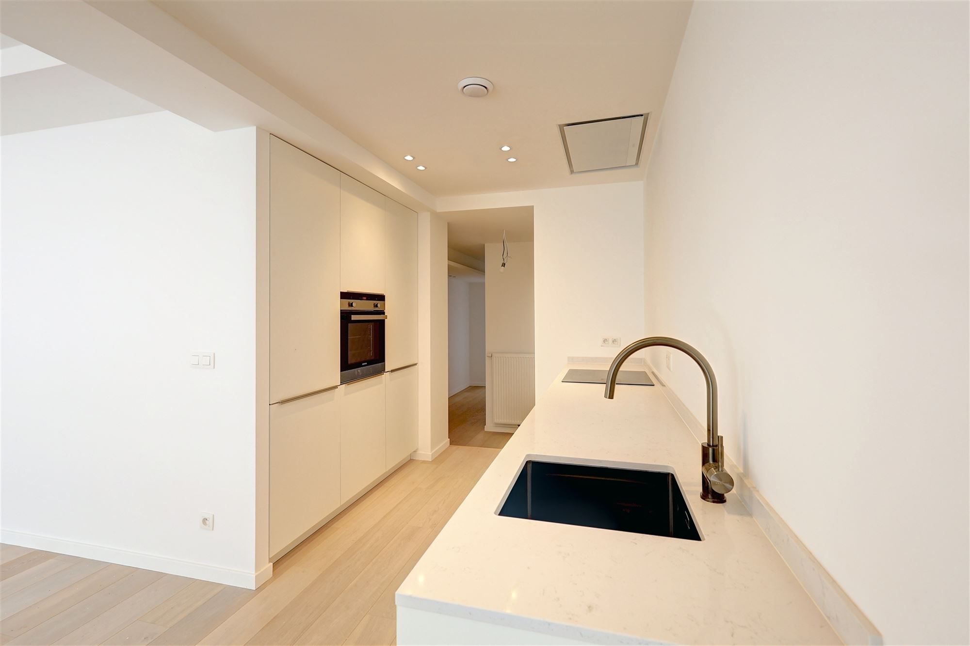 Gelijkvloers appartement met 2-3 slpks en tuin in centrum Kontich foto 6